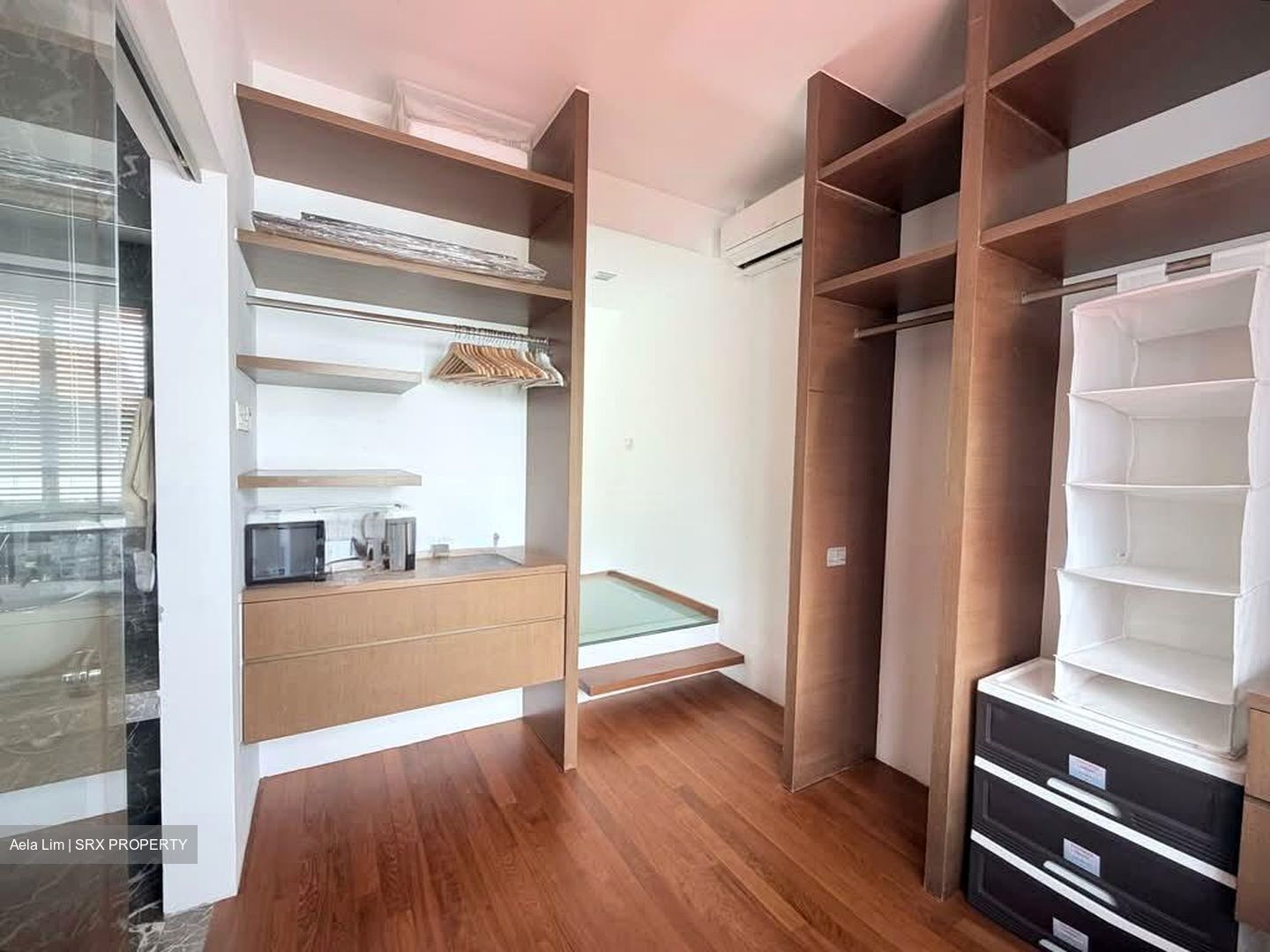 Siglap Park (D15), Terrace #563470071